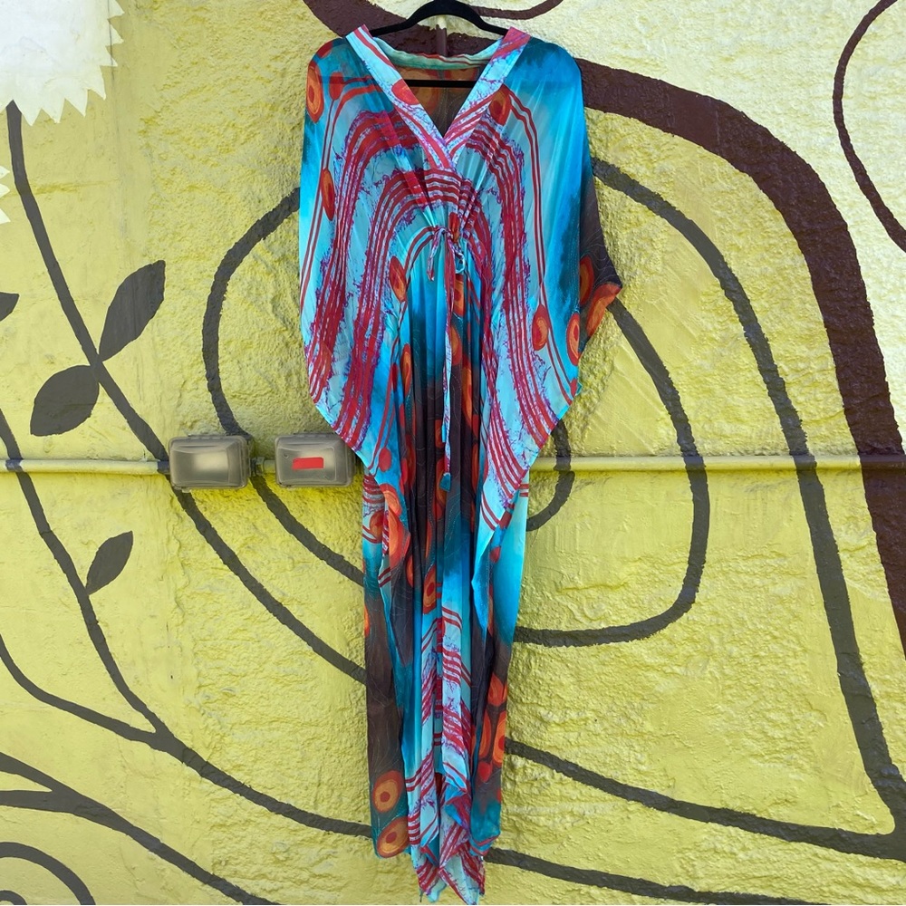 Beautiful Kaftan, one size , sheer, no tags, No Damages, Smoke Free Home EUC